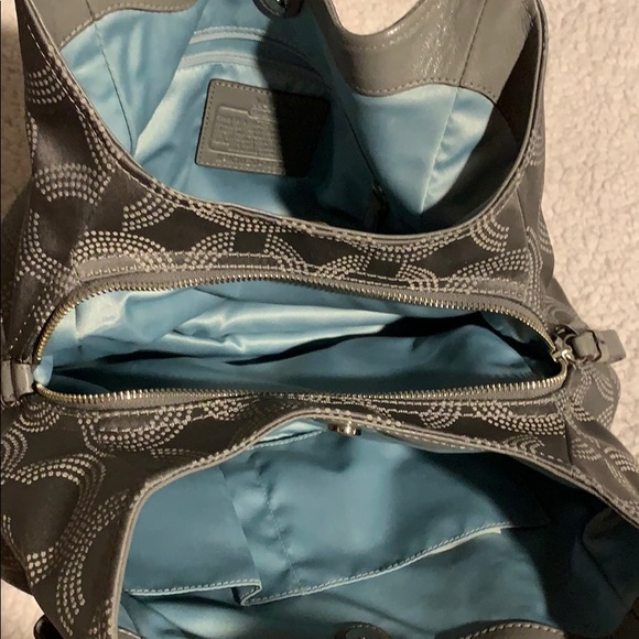 Handbag - Picture 3 of 5